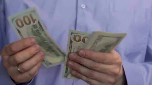 Podnikatel Počítá Sto Dolarů Hotovosti Koncept Financí Hotovostních Plateb — Stock video