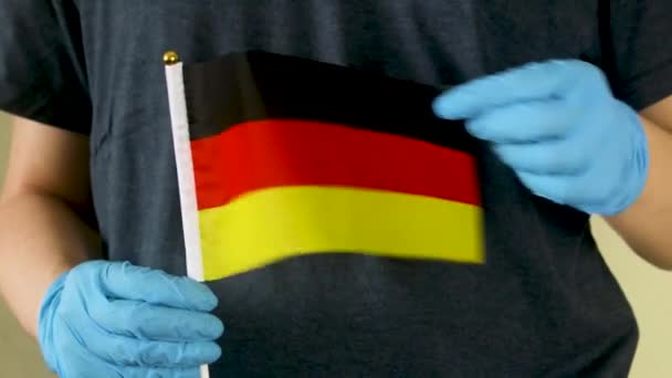 Bandeira Alemã Nas Mãos Homem Conceito Maravilhoso País Alemanha — Vídeo de Stock