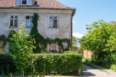 ZELENOGRADSK, Rusya, eski binaların manzarası. Eski ev kavramı..