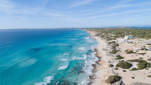 Increíble Playa Con Mar Turquesa Olas Vistas Desde Dron — Foto de Stock