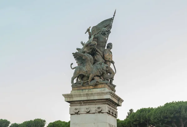 Oltář vlasti na náměstí Venezia v Římě, Itálie — Stock fotografie