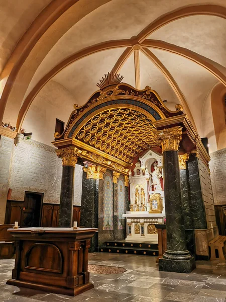 Inredningskapell Kyrkan Our Lady Laus Notre Dame Laus Franska Helgedom Stockfoto