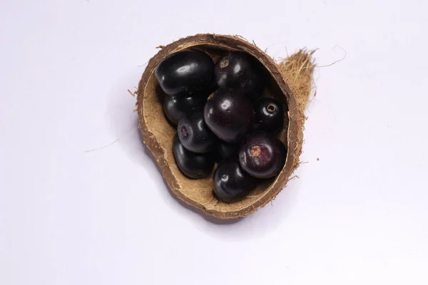 Plum Jambol Atau Plum Java Diisolasi Pada Latar Belakang Putih — Stok Foto