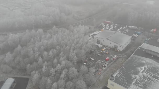 Industrieel magazijn in Winter Landschap, Industrieel gebied, Luchtvaart — Stockvideo