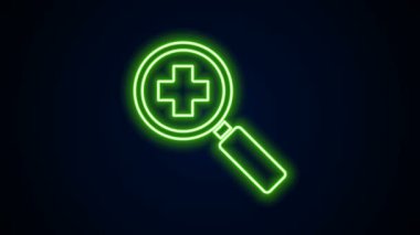 Siyah arkaplanda izole edilmiş tıbbi ikon için parlayan neon çizgisi büyüteç. Hastane araması. 4K Video hareketli grafik canlandırması