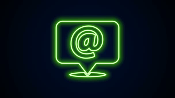 Línea de neón brillante Correo y correo electrónico en el icono de la burbuja del habla aislado en el fondo negro. Envolvente símbolo e-mail. Señal de correo electrónico. Animación gráfica de vídeo 4K — Vídeos de Stock