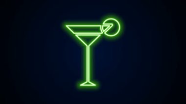 Parlayan neon hattı Martini cam ikonu siyah arka planda izole edildi. Kokteyl ikonu. Şarap kadehi ikonu. 4K Video hareketli grafik canlandırması