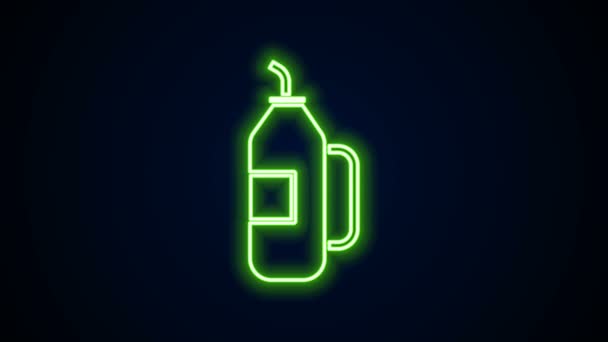 Leuchtendes neonfarbenes Fitness Shaker Symbol isoliert auf schwarzem Hintergrund. Sport-Shakerflasche mit Deckel für Wasser und Proteincocktails. 4K Video Motion Grafik Animation — Stockvideo