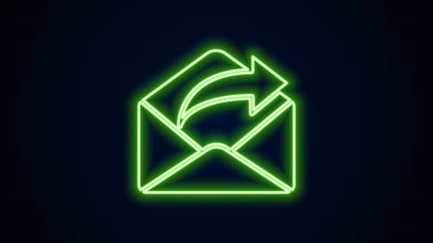 Glowing neon line Outgoing mail icon isolated on black background. Simbol amplop. Tanda pesan keluar. Tombol navigasi surat. Animasi grafis gerak Video 4K — Stok Video