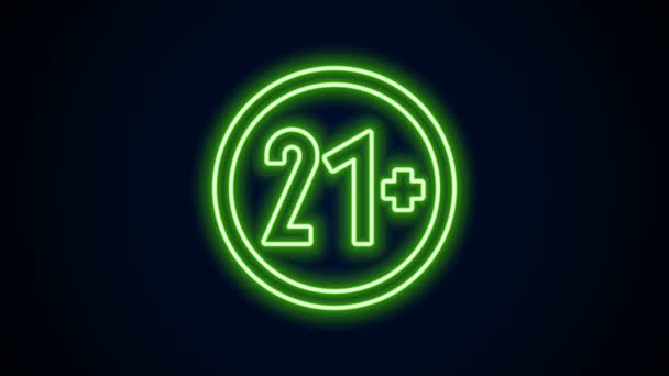 Gloeiende neon lijn 21 plus pictogram geïsoleerd op zwarte achtergrond. Volwassenen inhoud pictogram. 4K Video motion grafische animatie — Stockvideo