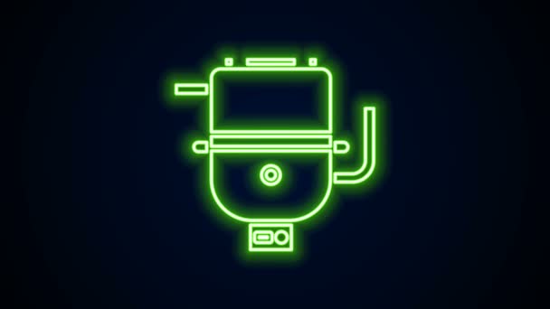 Gloeiende neon lijn Elektrische boiler voor het verwarmen van water pictogram geïsoleerd op zwarte achtergrond. 4K Video motion grafische animatie — Stockvideo