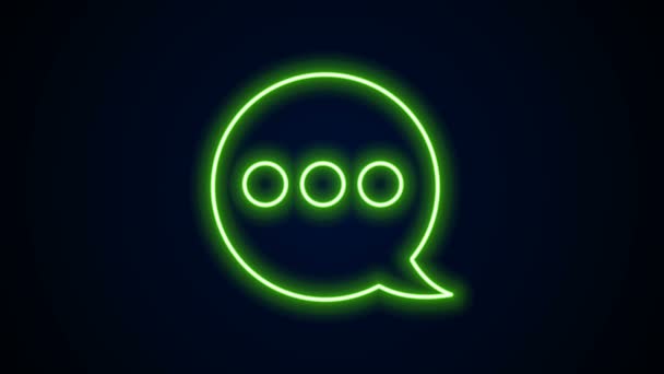 Leuchtende Leuchtschrift Speech Bubble Chat-Symbol isoliert auf schwarzem Hintergrund. Nachrichtensymbol. Kommunikation oder Kommentar-Chat-Symbol. 4K Video Motion Grafik Animation — Stockvideo