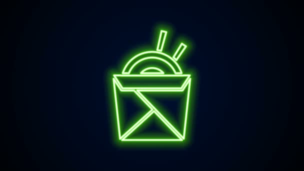 Linea neon incandescente Tagliatelle asiatiche in scatola di carta e bacchette icona isolata su sfondo nero. Fast food di strada. Coreano, giapponese, cinese. Animazione grafica 4K Video motion — Video Stock