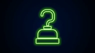 Parlayan neon hattı korsan kancası simgesi siyah arkaplanda izole edildi. Mutlu Cadılar Bayramı Partisi. 4K Video hareketli grafik canlandırması