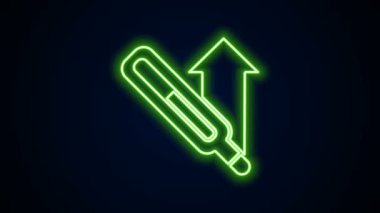 Tıbbi inceleme ikonu için parıldayan neon hattı medikal termometre siyah arka planda izole edildi. 4K Video hareketli grafik canlandırması