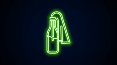 Parlayan neon hattı Kokteyl molotof simgesi siyah arkaplanda izole edildi. 4K Video hareketli grafik canlandırması