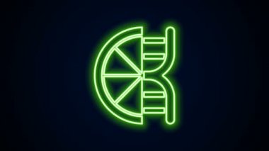 Parlayan neon hattı, siyah arkaplanda izole edilmiş genetik olarak değiştirilmiş narenciye ikonu. Kesik içinde portakal. Sağlıklı bir yaşam tarzı. GDO meyvesi. 4K Video hareketli grafik canlandırması