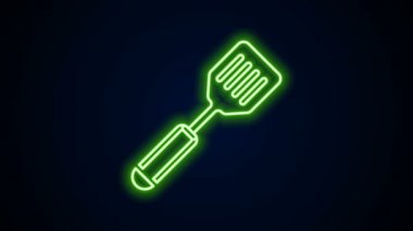 Parlayan neon çizgisi Spatula simgesi siyah arkaplanda izole edildi. Mutfak spatula ikonu. Barbekü spatula işareti. Barbekü ve ızgara aleti. 4K Video hareketli grafik canlandırması