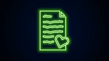Parlayan neon hattı Zarfın içinde siyah arka planda Valentine 'ın kalp ikonu var. Mesaj aşkım. Aşk ve romantizm mektubu. 4K Video hareketli grafik canlandırması