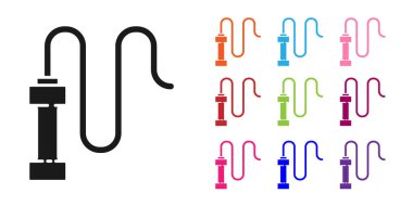 Siyah örgülü deri kamçı ikonu beyaz arka planda izole edilmiş. Simgeleri renklendirin. Vektör.