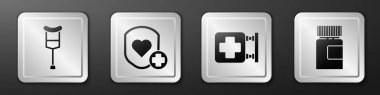 Koltuk değneklerini, koltuk değneklerini, kalp atışlarını, hastane tabelasını ve ilaç şişesini ayarlayın. Gümüş kare düğme. Vektör.