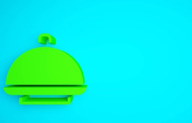 Mavi arka planda izole edilmiş bir tepsi yiyecek ikonu ile kaplanmış. Tepsi ve kapak işareti. Kapaklı bir restoran saati. Minimalizm kavramı. 3d illüstrasyon 3B canlandırma.