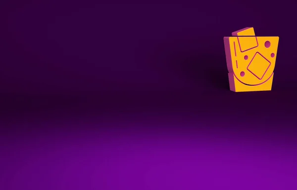 Orangefarbenes Glas Mit Whiskey Und Eiswürfeln Auf Violettem Hintergrund Minimalismus — Stockfoto
