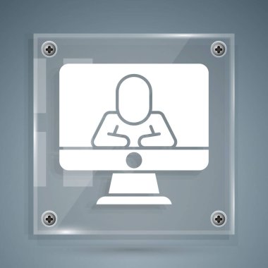 Beyaz Çevrimiçi Psikolojik Danışmanlık Mesafesi simgesi gri arka planda izole edildi. Psikoterapi, psikolojik yardım, online psikiyatrist danışmanlığı. Kare cam paneller. Vektör.