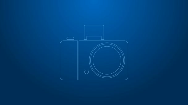 Línea blanca Icono de la cámara fotográfica aislado sobre fondo azul. Icono de cámara fotográfica. Animación gráfica de vídeo 4K — Vídeos de Stock