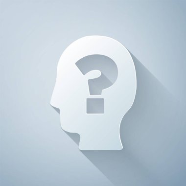 Kağıt, gri arka planda izole edilmiş soru işareti simgesi olan insan kafası kesti. Kağıt sanatı tarzı. Vektör.