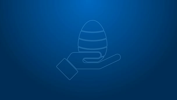 Línea blanca Icono de mano humana y huevo de Pascua aislado sobre fondo azul. Feliz Pascua. Animación gráfica de vídeo 4K — Vídeo de stock