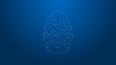 Beyaz çizgili Paskalya yumurtası ikonu mavi arka planda izole edilmiş. Mutlu Paskalyalar. 4K Video hareketli grafik canlandırması