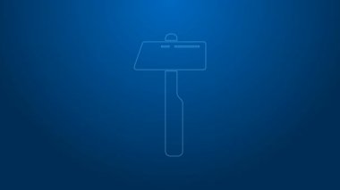 Beyaz çizgi çekiç simgesi mavi arkaplanda izole edildi. Tamir için bir araç. 4K Video hareketli grafik canlandırması