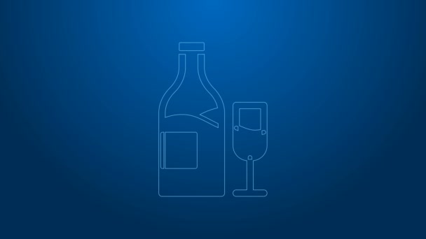 Bílá čára Víno láhev se skleněnou ikonou izolované na modrém pozadí. Grafická animace pohybu videa 4K — Stock video
