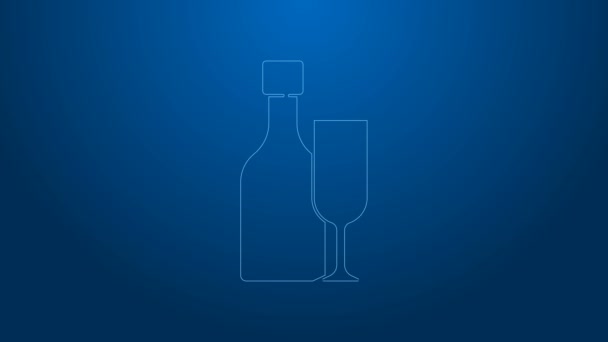 Bílá čára Víno láhev se skleněnou ikonou izolované na modrém pozadí. Grafická animace pohybu videa 4K — Stock video