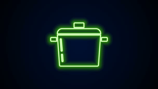 发光的霓虹灯线烹饪壶图标孤立在黑色背景.蒸煮或炖煮食品的象征.4K视频运动图形动画 — 图库视频影像