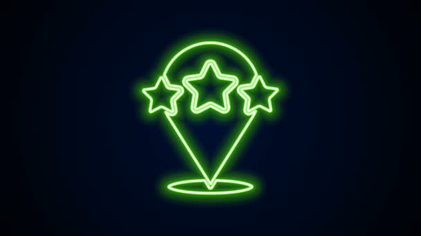 Glödande neon line Fem stjärnor kund produktomdöme ikon isolerad på svart bakgrund. Favorit, bästa betyg, prissymbol. 4K Video motion grafisk animation — Stockvideo
