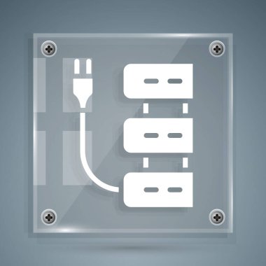 Gri arkaplanda beyaz sunucu simgesi izole edildi. Uygulama, servis konsepti, ayar seçenekleri, bakım, onarım, onarım. Kare cam paneller. Vektör