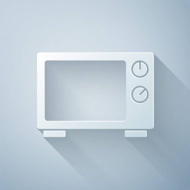 Kağıt kesiği mikrodalga fırın ikonu gri arka planda izole edilmiş. Ev aletleri simgesi. Kağıt sanatı tarzı. Vektör.