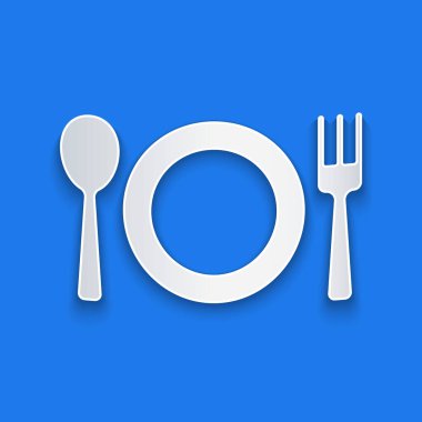Kağıt kesiği, çatal ve bıçak ikonu mavi arka planda izole edilmiş. Çatal bıçak sembolü. Restoran tabelası. Kağıt sanatı tarzı. Vektör.
