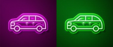 Parlayan neon çizgisi Hatchback araba simgesi mor ve yeşil arka planda izole edildi. Vektör.