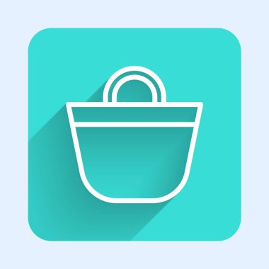 Beyaz çizgi plaj çanta ikonu uzun gölgeli izole. Yeşil kare düğmesi. Vektör.