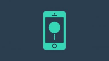 Mavi arkaplanda doğum günü mesajı simgesi olan turkuaz cep telefonu. 4K Video hareketli grafik canlandırması