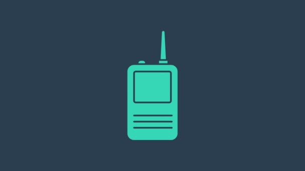 Turkos Walkie talkie ikon isolerad på blå bakgrund. Portabel radiosändarikon. Radiosändarskylt. 4K Video motion grafisk animation — Stockvideo