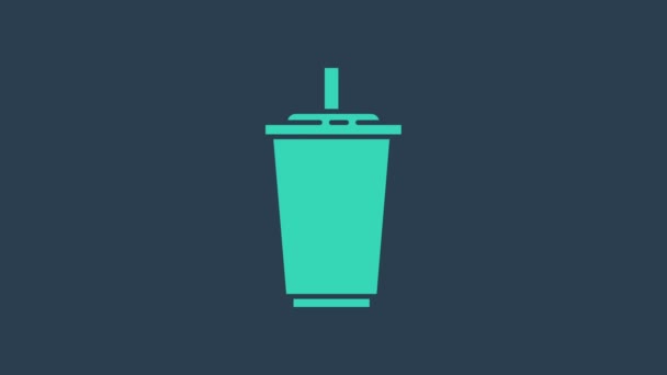 푸른 배경에 짚과 물 아이콘이 붙은 청록색 종이컵이 있다. 컵으로 한잔하 세요. 신선 한 시원 한 음료의 상징. 4K 비디오 모션 그래픽 애니메이션 — 비디오