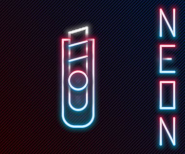 Parlayan neon çizgisi kırtasiye bıçağı simgesi siyah arkaplanda izole edildi. Ofis kâğıt kesicisi. Renkli taslak konsepti. Vektör İllüstrasyonu.