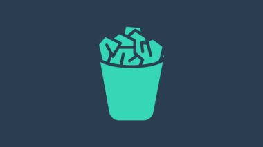 Turkuaz Tam çöp kutusu simgesi mavi arkaplanda izole edildi. Çöp kutusu tabelası. Sepet simgesini geri dönüştür. Ofis çöpü ikonu. 4K Video hareketli grafik canlandırması
