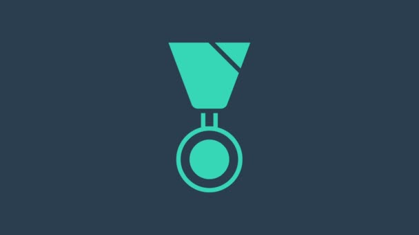 绿松石军用奖赏勋章图标孤立在蓝色背景。陆军标志。4K视频运动图形动画 — 图库视频影像