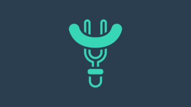 Çatal ikonundaki turkuaz sosis mavi arka planda izole edilmiş. Izgara sosis ve aroma işareti. 4K Video hareketli grafik canlandırması