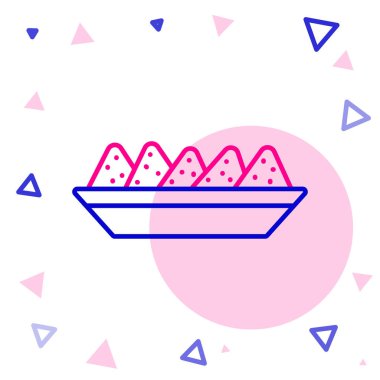 Tabak simgesindeki çizgi Nachos beyaz arka planda izole edildi. Tortilla cipsi veya nachos tortilla. Geleneksel Meksika fast food menüsü. Renkli taslak konsepti. Vektör İllüstrasyonu.